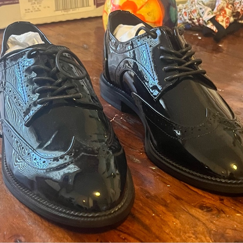 Women’s black Patent Leather Dress oxfords